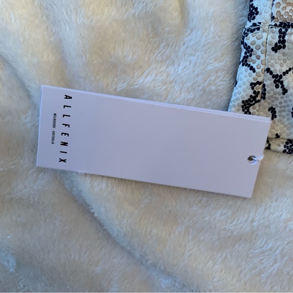 NWT All Fenix python print racerback sports bra - Picture 10 of 14